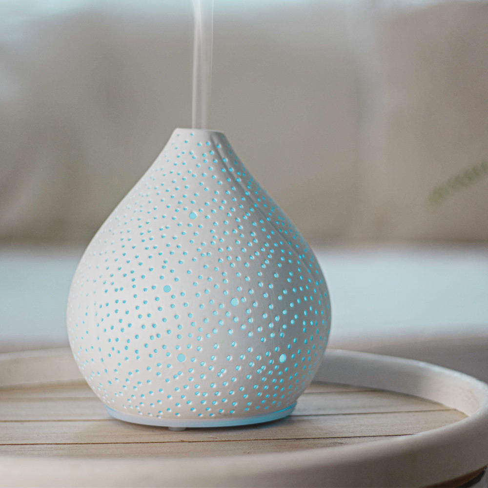 STELLA AROMA DIFFUSOR für ätherische Öle mit LED Licht